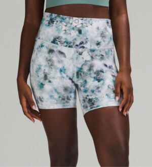 EUC Lululemon Align 6in Biker Shorts in Kaleidofloral, $60 Sz 2 B7